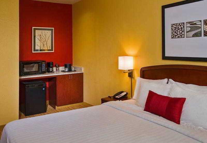 Hotel Courtyard By Marriott North Charleston Airport Coliseum Exterior foto